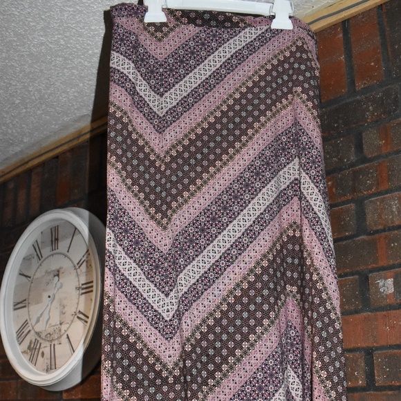 MAXI SKIRT - Picture 1 of 4